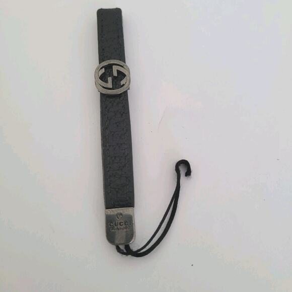 Authentic GUCCI Cell Phone Key Charm Strap Lanyard Leather Black Leathe Designer - Picture 1 of 6